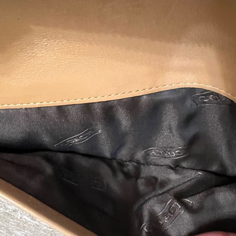 Coach Wallet - Picture 7 of 8